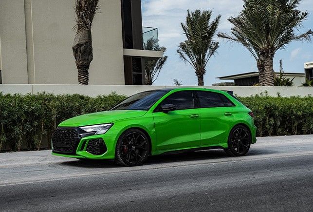 Audi RS 3 III (8Y), 2024 хэтчбек 5 дв. sportback  класса в Дубае от Speed Urus Rent A Car зеленый цвет | AUTO.AE | Объявление #1577