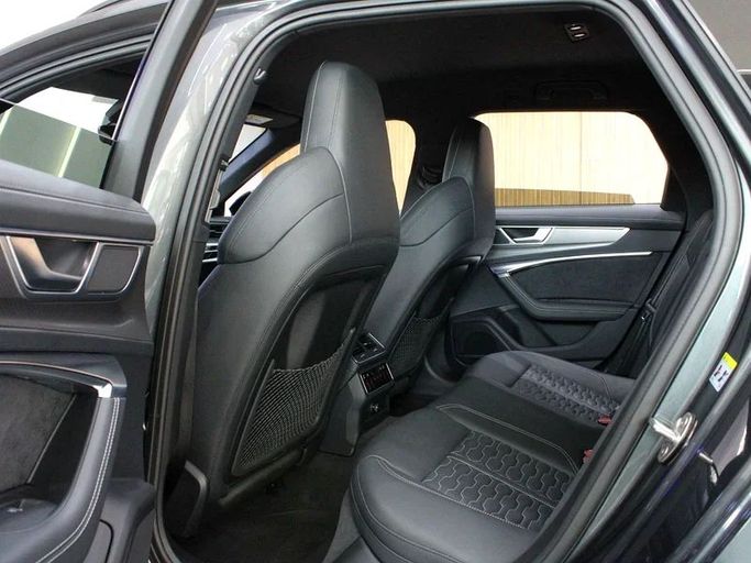 Подержанный Audi RS 6 IV (C8), 4.0 л, 2024 в Дубае от Hot Wheel Used Motors Серый цвет. Европейская | AUTO.AE