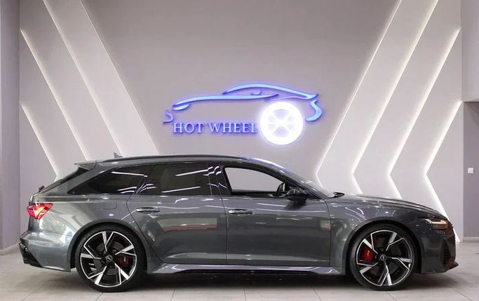 Подержанный Audi RS 6 IV (C8), 4.0 л, 2024 в Дубае от Hot Wheel Used Motors Серый цвет. Европейская | AUTO.AE