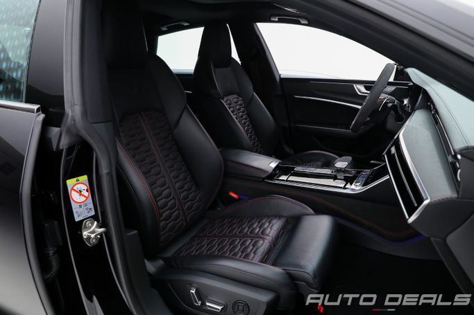 Подержанный Audi RS 7 II (4K), 4.0 л, 2021 в Дубае от AUTO DEALS Черный цвет. GCC | AUTO.AE