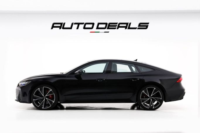 Подержанный Audi RS 7 II (4K), 4.0 л, 2021 в Дубае от AUTO DEALS Черный цвет. GCC | AUTO.AE