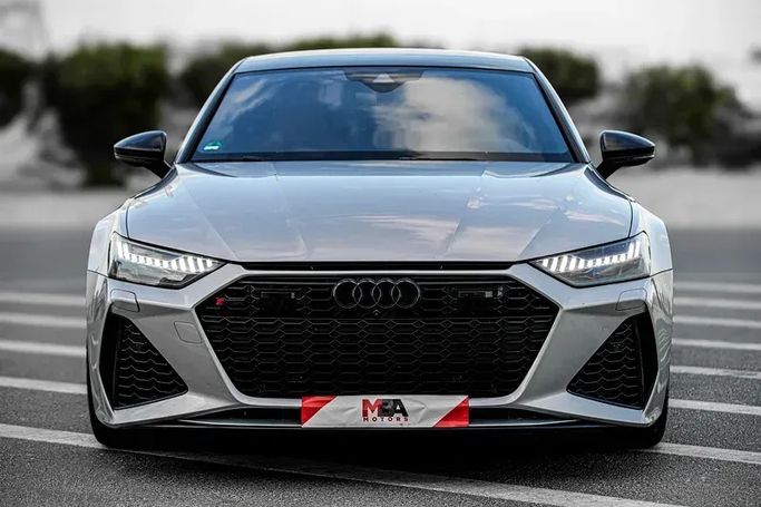 Подержанный Audi RS 7 II (4K), 4.0 л, 2021 в Дубае от MBA Motors Серебристый цвет. Европейская | AUTO.AE | Объявление #269762