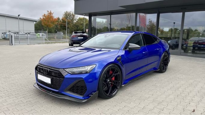 Used Audi RS 7 performance II (4K), 4.0 l, 2023 in Dubai by Fair Import, Blue color. European Specs | AUTO.AE | Listing #273076