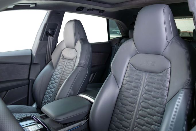 Used Audi RS Q8 I Facelift, 4.0 l, 2024 in Dubai by The Car Superstore, Black color. European Specs | AUTO.AE