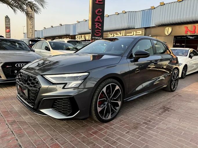 Подержанный Audi S3 IV (8Y), 2.0 л, 2024 в Дубае от Nice Cars Motos Черный цвет. GCC | AUTO.AE