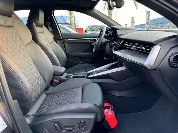 Подержанный Audi S3 IV (8Y), 2.0 л, 2024 в Дубае от Nice Cars Motos Черный цвет. GCC | AUTO.AE