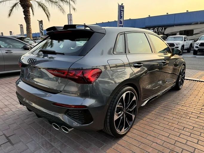 Подержанный Audi S3 IV (8Y), 2.0 л, 2024 в Дубае от Nice Cars Motos Черный цвет. GCC | AUTO.AE