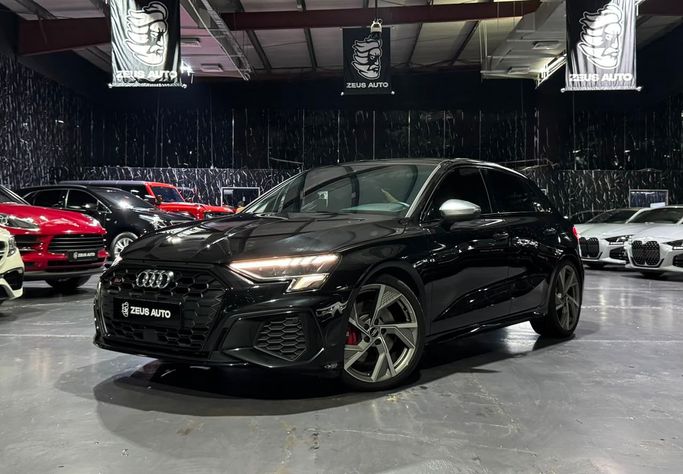 مستعملة Audi S3 IV (8Y), 2.0 l, 2023 في في دبي من Zeus Motors، اللون أسود. مواصفات الخليج | AUTO.AE | إعلان #272789