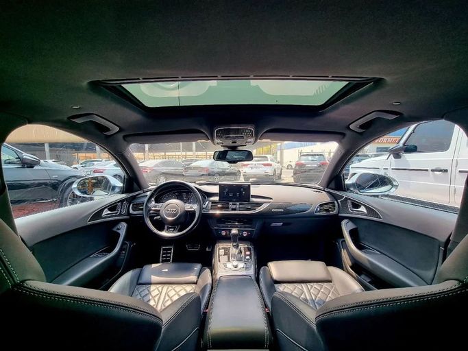 Подержанный Audi S6 IV (C7) Рестайлинг, 4.0 л, 2016 в Дубае от Auto Gallery DXB Белый цвет. GCC | AUTO.AE