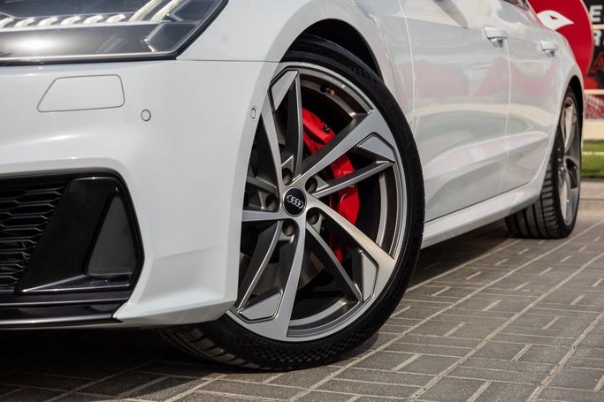 Used Audi S7 II (4K), 2.9 l, 2020 in Dubai by Linda Cars, White color. GCC Specs | AUTO.AE