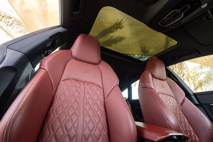 Used Audi S7 II (4K), 2.9 l, 2020 in Dubai by Linda Cars, White color. GCC Specs | AUTO.AE