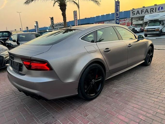 Подержанный Audi S7 I (4G) Рестайлинг, 4.0 л, 2016 в Дубае от Nice Cars Motos Серебристый цвет. GCC | AUTO.AE