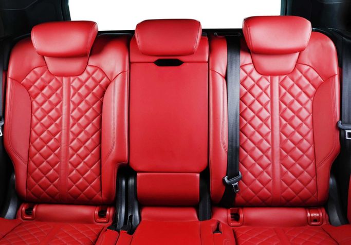 Подержанный Audi SQ5 II (FY) Рестайлинг, 3.0 л, 2023 в Дубае от The Car Superstore Белый цвет. GCC | AUTO.AE