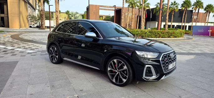 مستعملة Audi SQ5 Sportback ط (السنة المالية), 3.0 l, 2024 في في دبي من Auto Bank Trading، اللون أسود. مواصفات الخليج | AUTO.AE | إعلان #240088