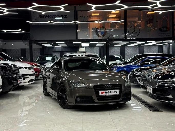 مستعملة Audi TT III (8S), 2.0 l, 2015 في في دبي من SM MOTORZ، اللون رمادي. مواصفات الخليج | AUTO.AE | إعلان #247363