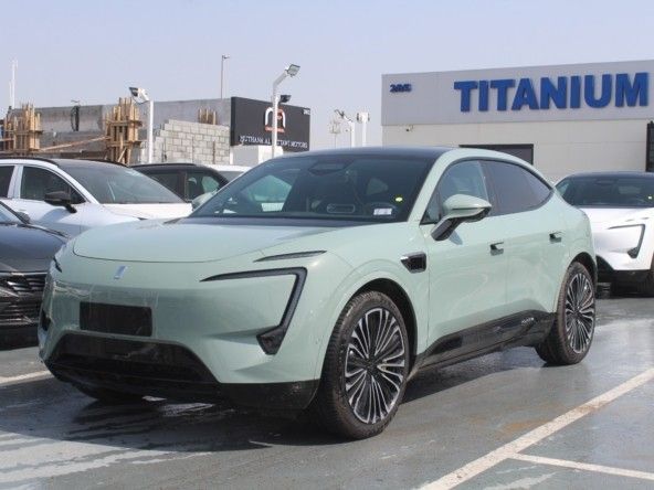 Новый Avatr 11 I, 2023 в Дубае от Titanum Cars Зеленый цвет. Other | AUTO.AE