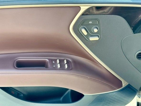 Новый Avatr 11 I, 2023 в Дубае от Titanum Cars Белый цвет. Other | AUTO.AE