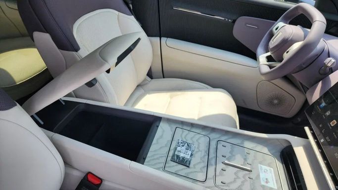 New Avatr 12, 2024 in Dubai by Alwan Global Cars, Black color. Other | AUTO.AE