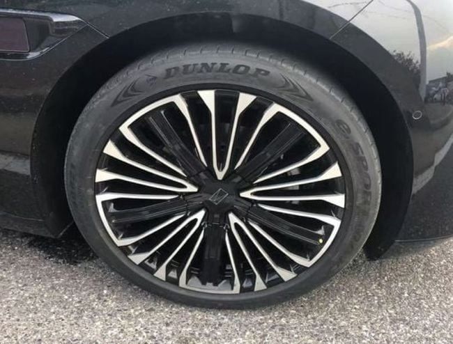 New Avatr 12, 1.5 l, 2025 in Dubai by Gulf Motors, Black color. Other | AUTO.AE