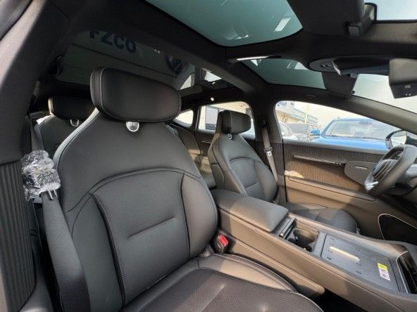 Новый Avatr 12, 2025 в Дубае от Titanum Cars Черный цвет. Other | AUTO.AE