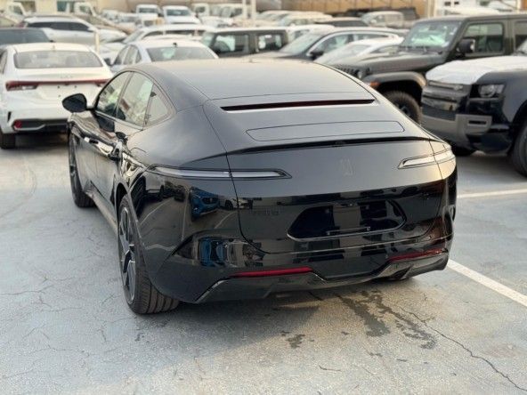 Новый Avatr 12, 2025 в Дубае от Titanum Cars Черный цвет. Other | AUTO.AE