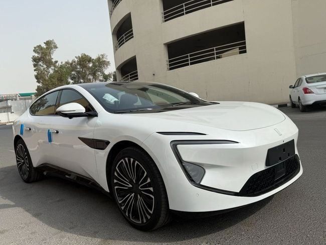 جديدة ⁦Avatr 12، 1.5 l، 2025⁩ في في الإمارات, دبي من THREE CAMELS TRADING FZE، اللون أبيض. أخرى | AUTO.AE | إعلان #286386