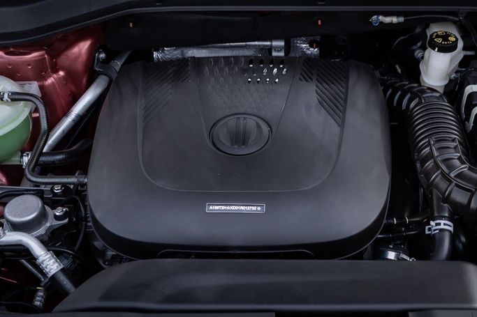 Новый BAIC X55, 1.5 л, 2025 в Дубае от Linda Cars Красный цвет. GCC | AUTO.AE