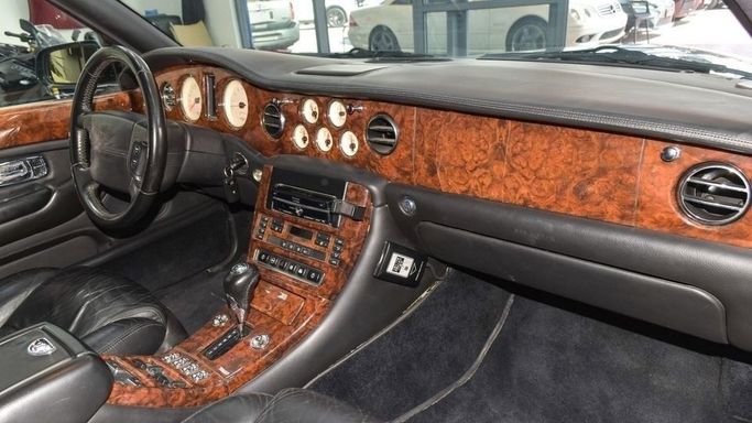 Used Bentley Arnage Green Label I, 4.4 l, 2002 in Dubai by Quatro Motors, Green color.  | AUTO.AE