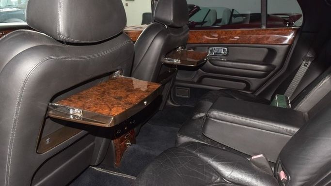 Used Bentley Arnage Green Label I, 4.4 l, 2002 in Dubai by Quatro Motors, Green color.  | AUTO.AE