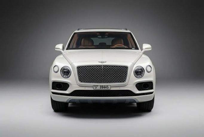 Bentley Bentayga I Рестайлинг, 2023 внедорожник 5 дв. люкс класса в Дубае от Rotana Star Rent a Car белый цвет | AUTO.AE | Объявление #1172