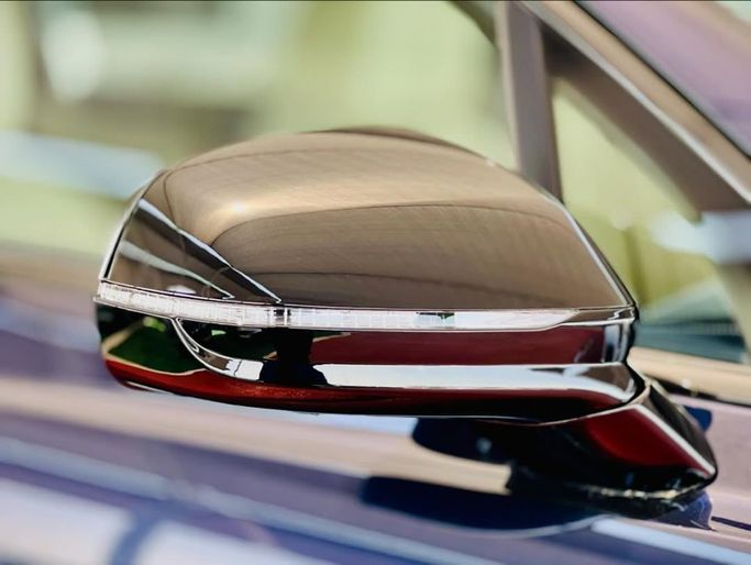 Подержанный Bentley Bentayga I Рестайлинг, 4.0 л, 2023 в Дубае от Lakhani Motors Черный цвет. Японская | AUTO.AE