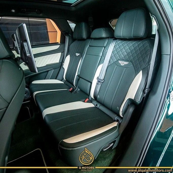Новый Bentley Bentayga S I Рестайлинг, 3.0 л, 2023 в Дубае от Q Motors Зеленый цвет. Европейская | AUTO.AE