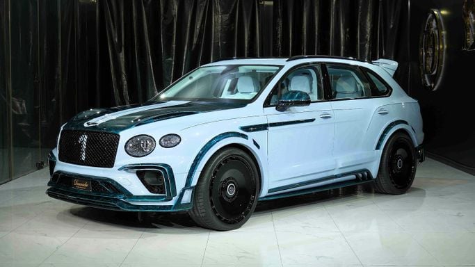 Новый Bentley Bentayga I Рестайлинг, 4.0 л, 2024 в Дубае от Dourado Luxury Car Синий цвет. Европейская | AUTO.AE