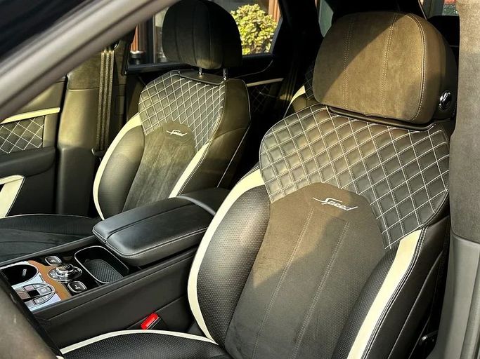 Подержанный Bentley Bentayga Speed I Рестайлинг, 6.0 л, 2022 в Дубае от 8 Ba Motors Черный цвет. Японская | AUTO.AE