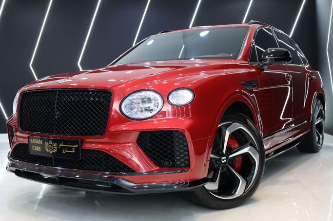 Подержанный Bentley Bentayga I Рестайлинг, 4.0 л, 2022 в Дубае от Sanam Cars Красный цвет. GCC | AUTO.AE