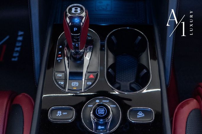 Подержанный Bentley Bentayga I Рестайлинг, 4.0 л, 2024 в Дубае от A1 Luxury Motors Черный цвет. GCC | AUTO.AE