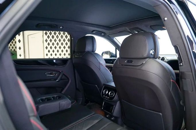 Used Bentley Bentayga I, 4.0 l, 2020 in Dubai by Exotic Cars, Black color. Other | AUTO.AE