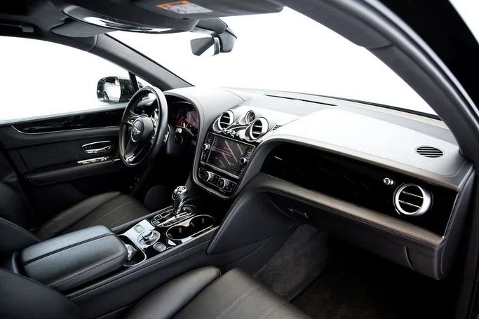 Used Bentley Bentayga I, 6.0 l, 2018 in Dubai by Exotic Cars, Black color. Other | AUTO.AE