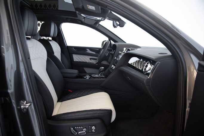 Used Bentley Bentayga I, 4.0 l, 2020 in Dubai by Exotic Cars, Grey color. Other | AUTO.AE