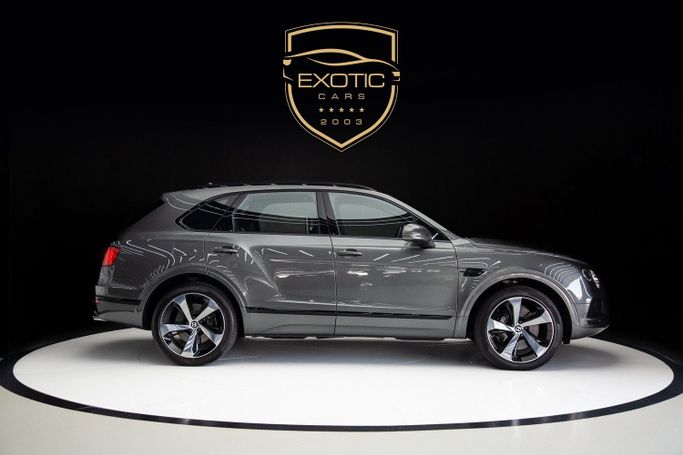 Used Bentley Bentayga I, 4.0 l, 2020 in Dubai by Exotic Cars, Grey color. Other | AUTO.AE
