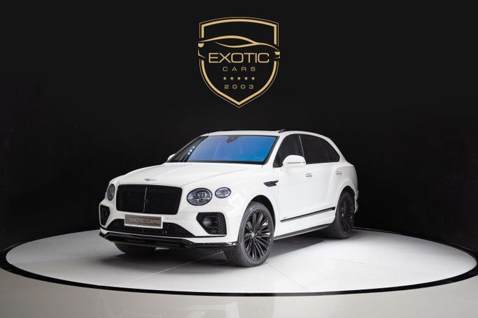 مستعملة Bentley Bentayga Speed أنا شد الوجه, 6.0 l, 2021 في في دبي من Exotic Cars، اللون أبيض. مواصفات الخليج | AUTO.AE