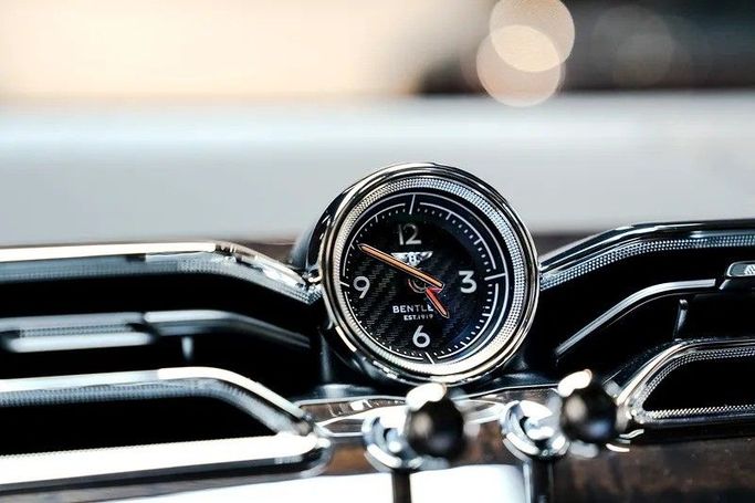 New Bentley Bentayga I Facelift, 4.0 l, 2022 in Dubai by Special Art Motors, Black color. European Specs | AUTO.AE