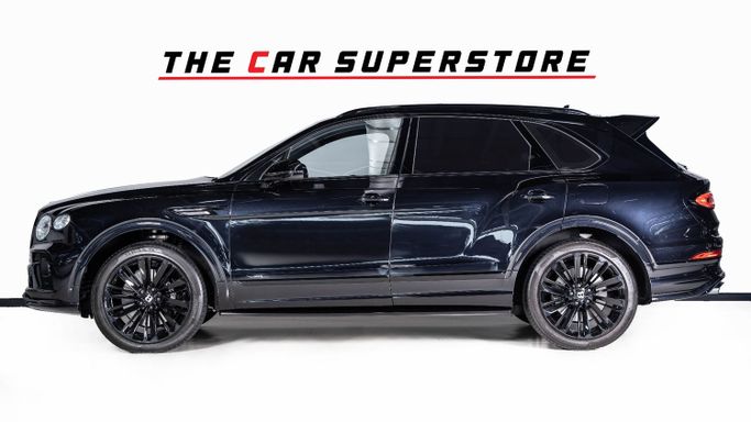 Подержанный Bentley Bentayga Speed I Рестайлинг, 6.0 л, 2022 в Дубае от The Car Superstore Синий цвет. Японская | AUTO.AE