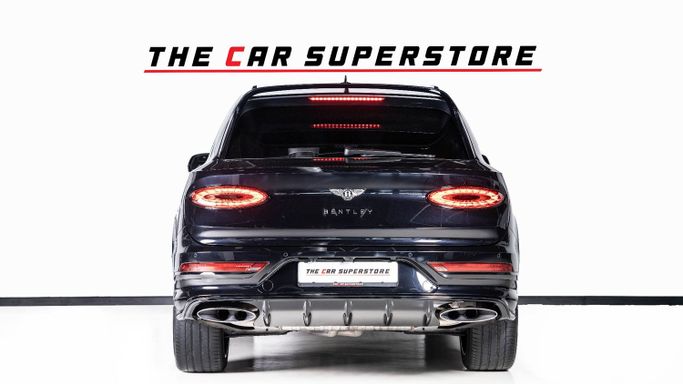 Подержанный Bentley Bentayga Speed I Рестайлинг, 6.0 л, 2022 в Дубае от The Car Superstore Синий цвет. Японская | AUTO.AE