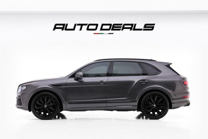 Used Bentley Bentayga I Facelift, 4.0 l, 2022 in Dubai by AUTO DEALS, Grey color. GCC Specs | AUTO.AE
