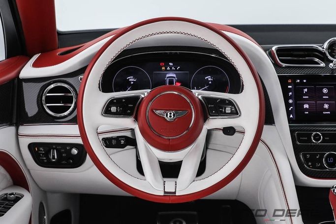 Подержанный Bentley Bentayga I Рестайлинг, 4.0 л, 2021 в Дубае от AUTO DEALS Черный цвет. Европейская | AUTO.AE