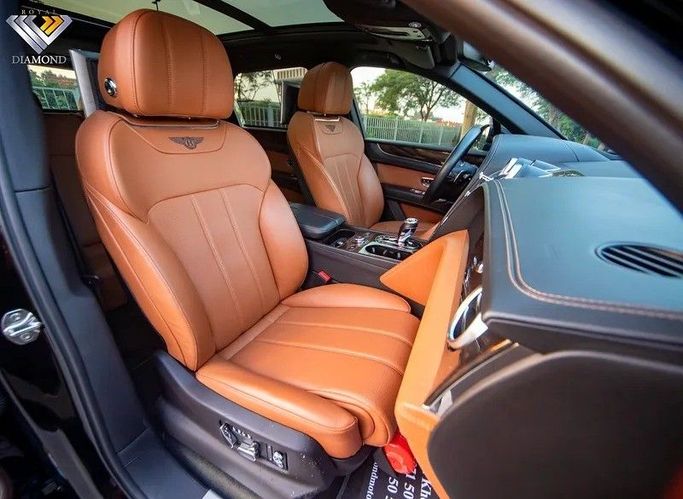 Used Bentley Bentayga I, 4.0 l, 2020 in Dubai by Royal Diamond Motors, Black color. GCC Specs | AUTO.AE