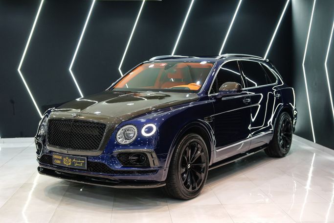 مستعملة Bentley Bentayga I, 6.0 l, 2017 في في دبي من Sanam Cars، اللون أزرق. مواصفات الخليج | AUTO.AE | إعلان #253512