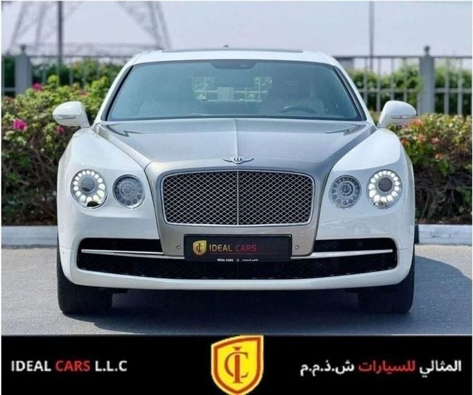 Подержанный Bentley Continental Flying Spur Speed, 6.0 л, 2012 в Дубае от Ideal Cars LLC Белый цвет. GCC | AUTO.AE