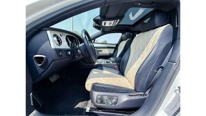 Подержанный Bentley Continental Flying Spur Speed, 6.0 л, 2012 в Дубае от Ideal Cars LLC Белый цвет. GCC | AUTO.AE